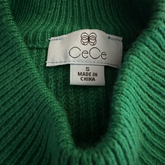 Chunky green CeCe Sweater NWT - Size Small - Picture 3 of 3